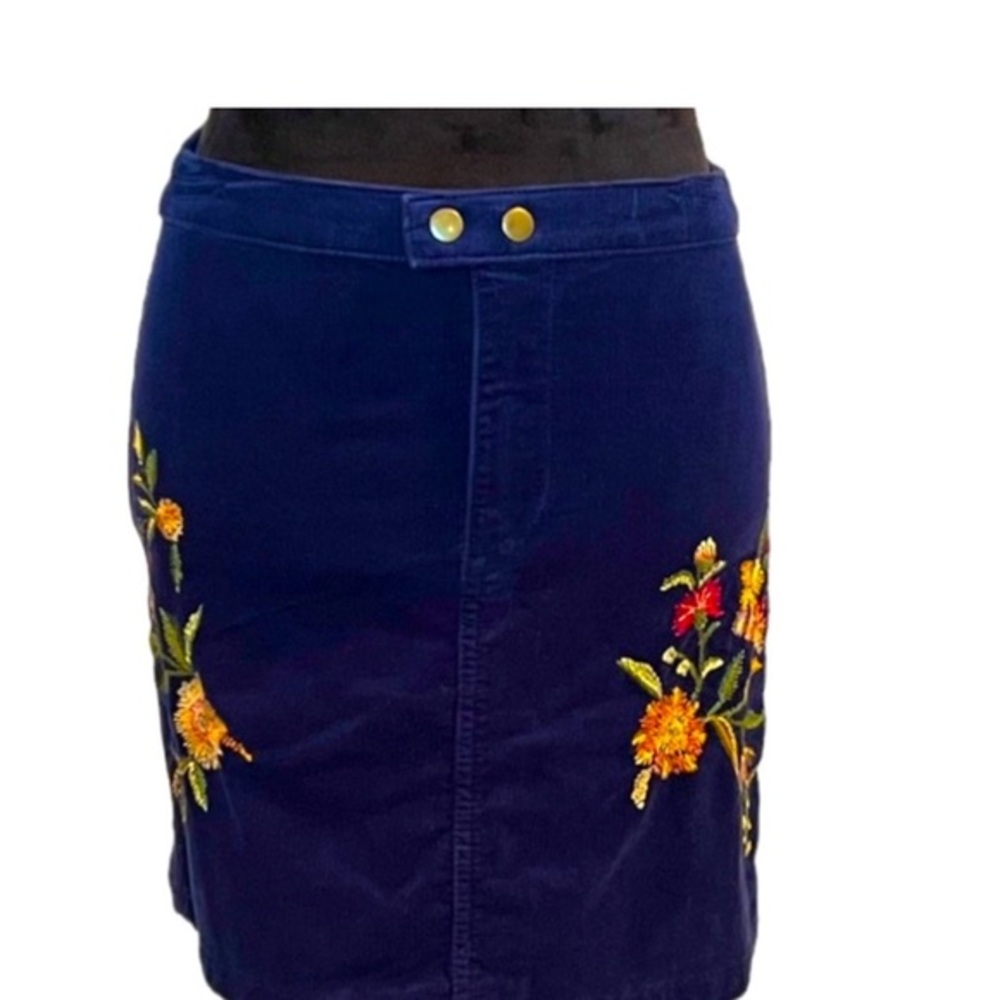 Mossimo Supply Co Navy Corduroy Floral Embroidered Mini Skirt Sz 2 Y2K - Picture 3 of 9